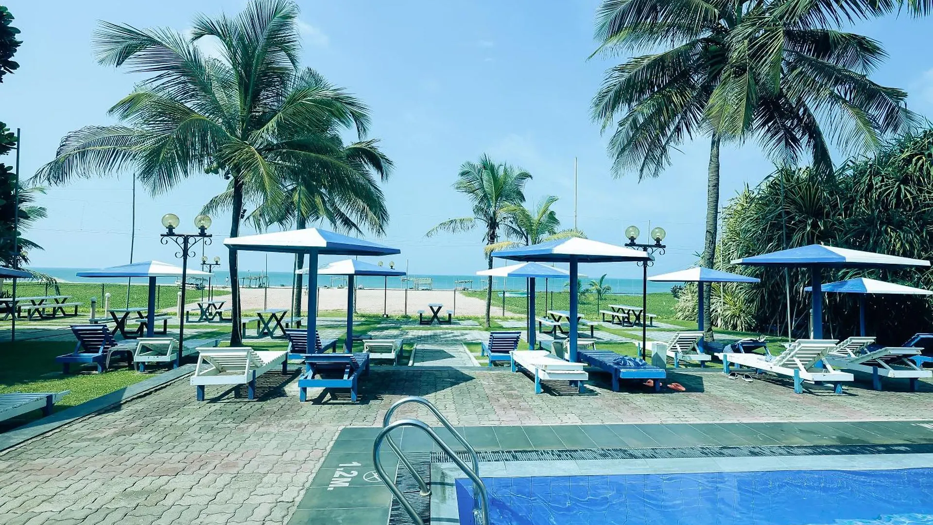Rani Beach Hotel Kudapaduwa