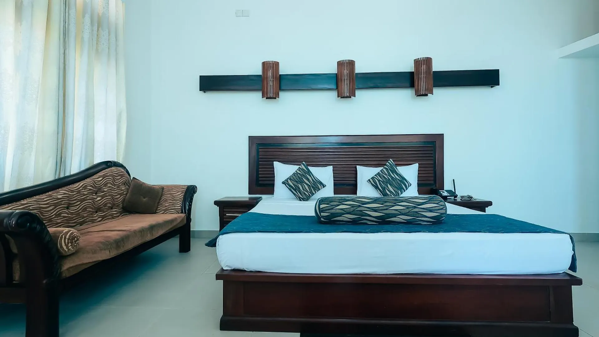 Rani Beach Hotel Kudapaduwa
